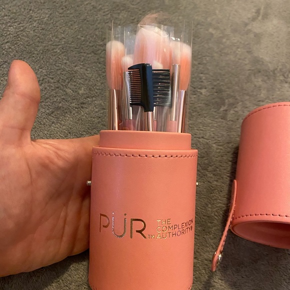 Pur cosmetics 12 pack travel set- brand new! - Picture 3 of 6